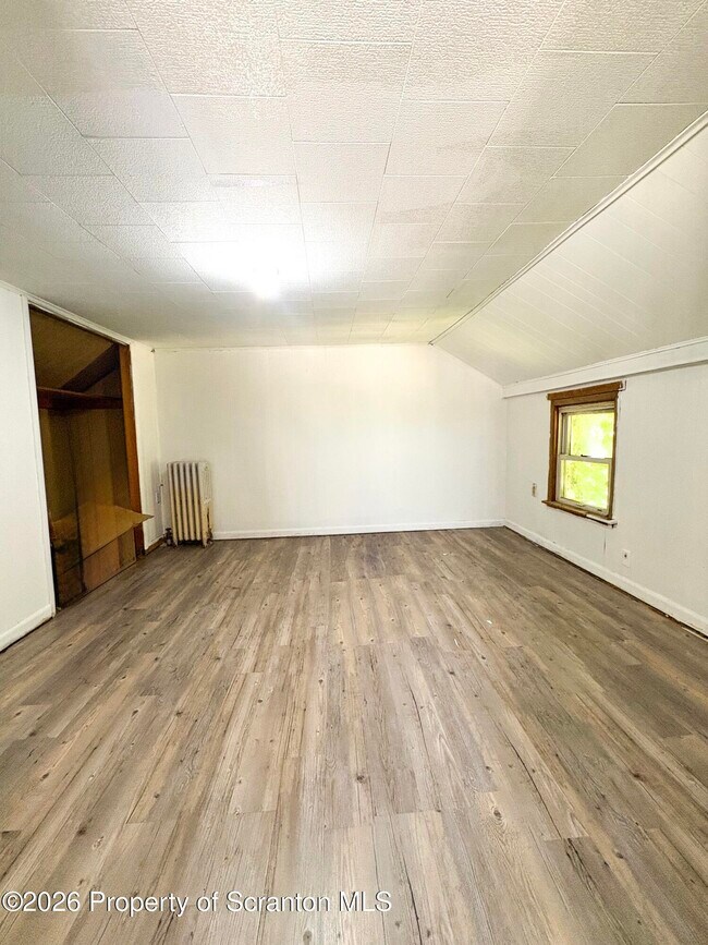 Foto del edificio - 624 Hemlock St