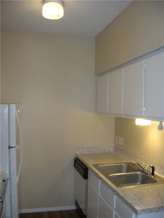 Building Photo - 2604 Salado St