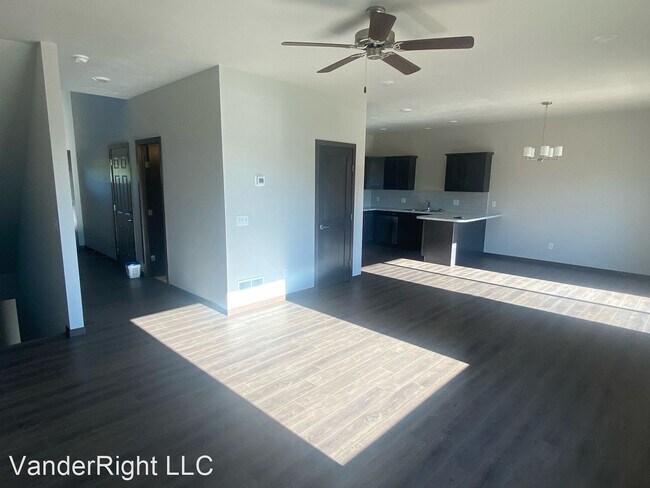 Building Photo - 4 br, 3.5 bath House - 3703 E Siasconset Pl