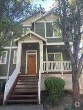Building Photo - 1190 SW 162nd Ave