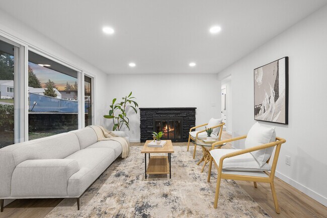 Photo - 11823-11812 12th Ave S House