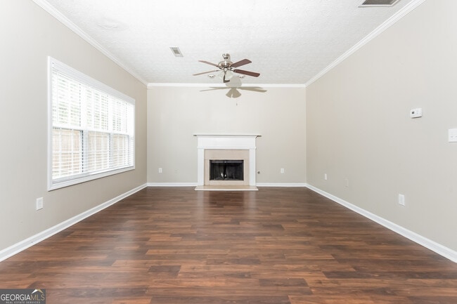 Foto del edificio - 5807 Goldleaf Way