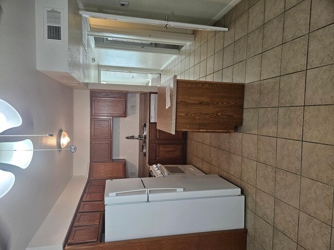 Foto del edificio - 1310 S Hardy Dr