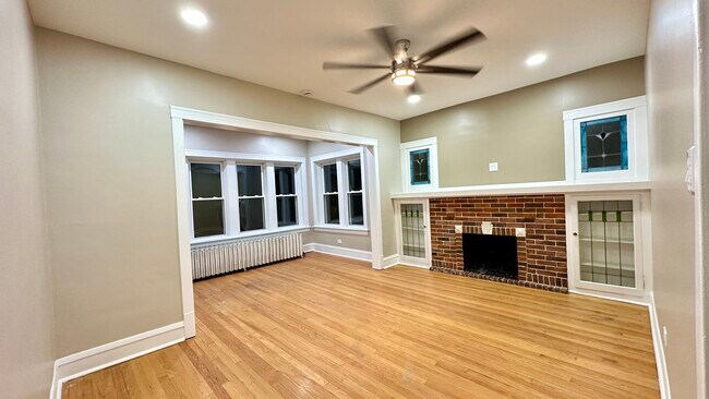 Building Photo - 3007 N Keating Ave