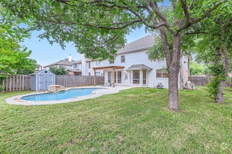 Building Photo - 1200 Boerne Dr