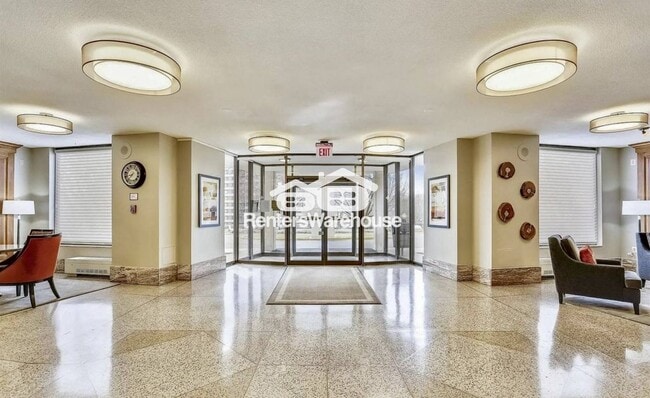 Building Photo - 1111 University Blvd W