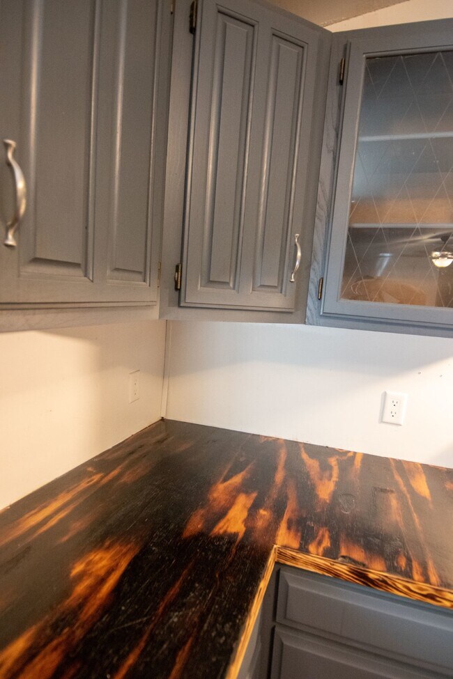 Foto del edificio - 4 Bedroom 2 Bath rural rental with Fiber t...