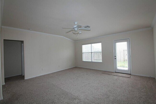 Foto del edificio - 26419 Marble Falls Bend