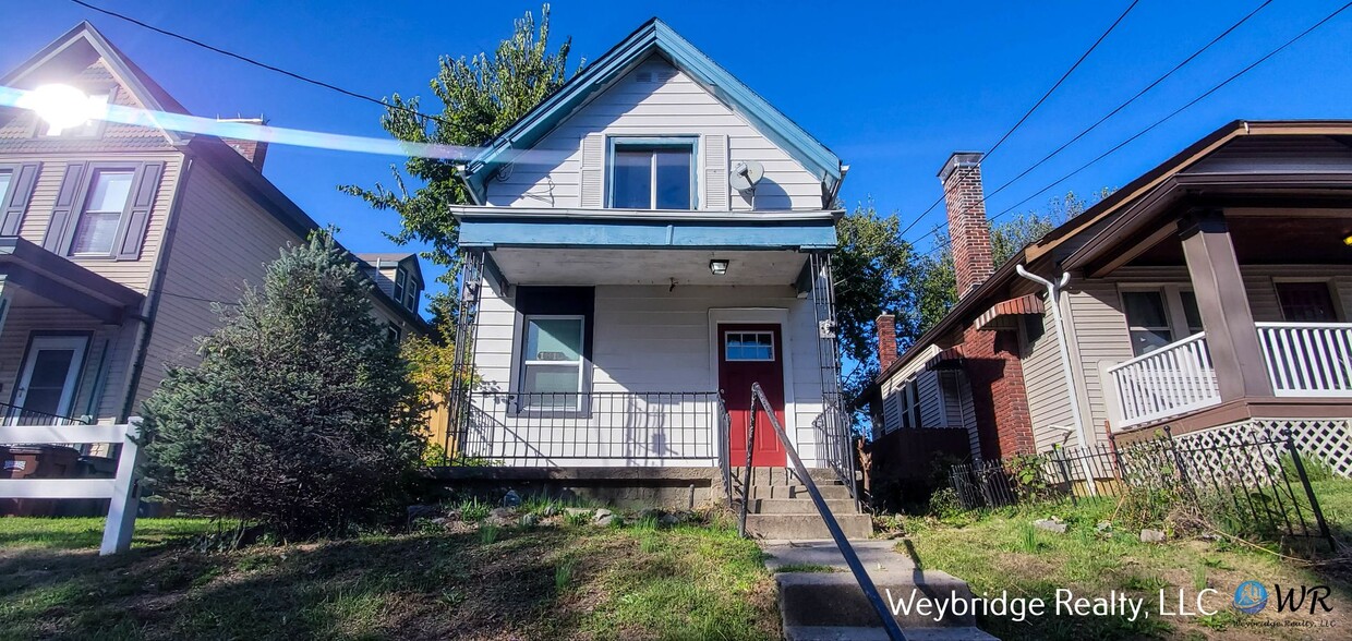 Primary Photo - Newly Renovated House in Norwood