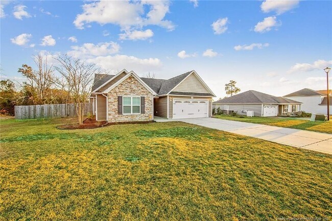 Foto del edificio - 115 New Castle Ln