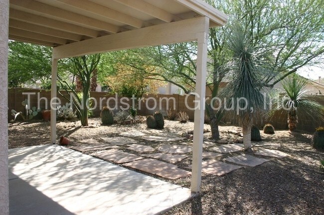 Building Photo - 8855 N Majestic Mountain Dr