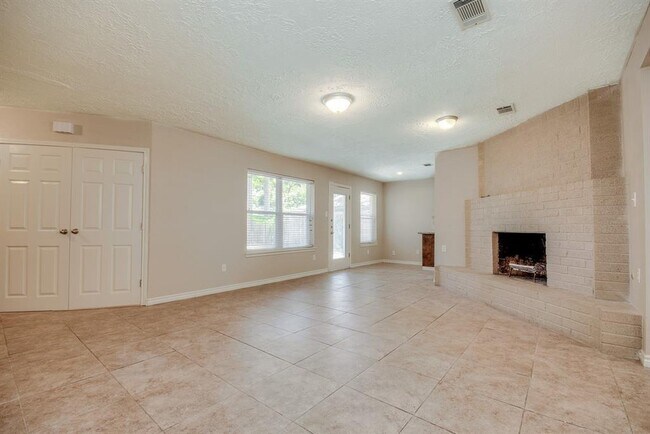 Foto del edificio - 9611 Landry Blvd