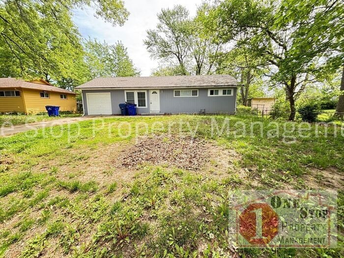 Primary Photo - 4-bedroom, 2.5-bathroom in Raytown