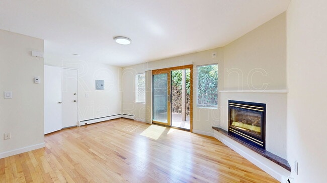 Photo - 740 Rhode Island St Apartment