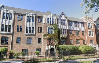 Building Photo - 5210 S Woodlawn Ave