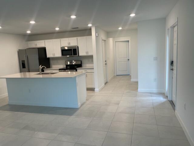 Foto del edificio - 6737 Broadwater Ln