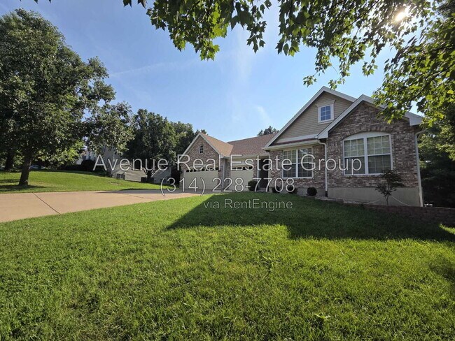Foto del edificio - 956 Briar Green Ct