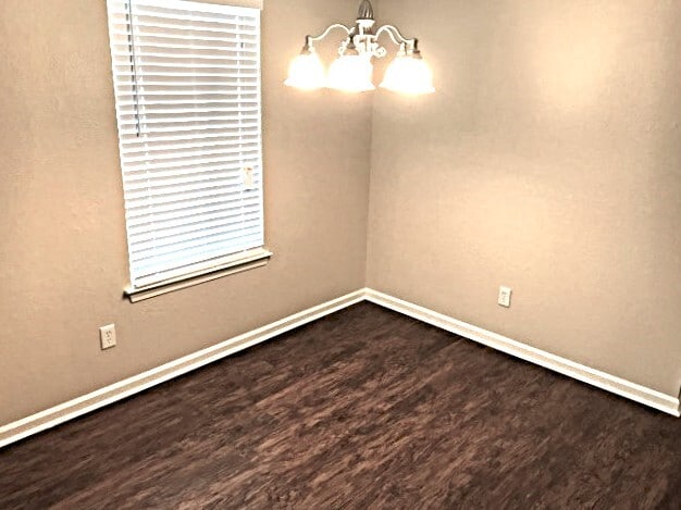 Building Photo - 7 Willow Lakes Dr