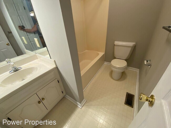 Building Photo - 4 br, 2 bath House - 125 Honey Tree Dr