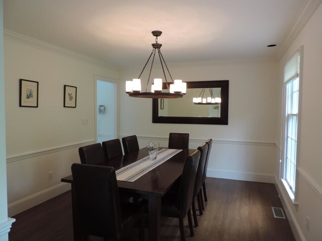 Foto del edificio - 38 Old Orchard Ln