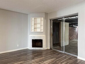 Building Photo - 11873 Algonquin Dr