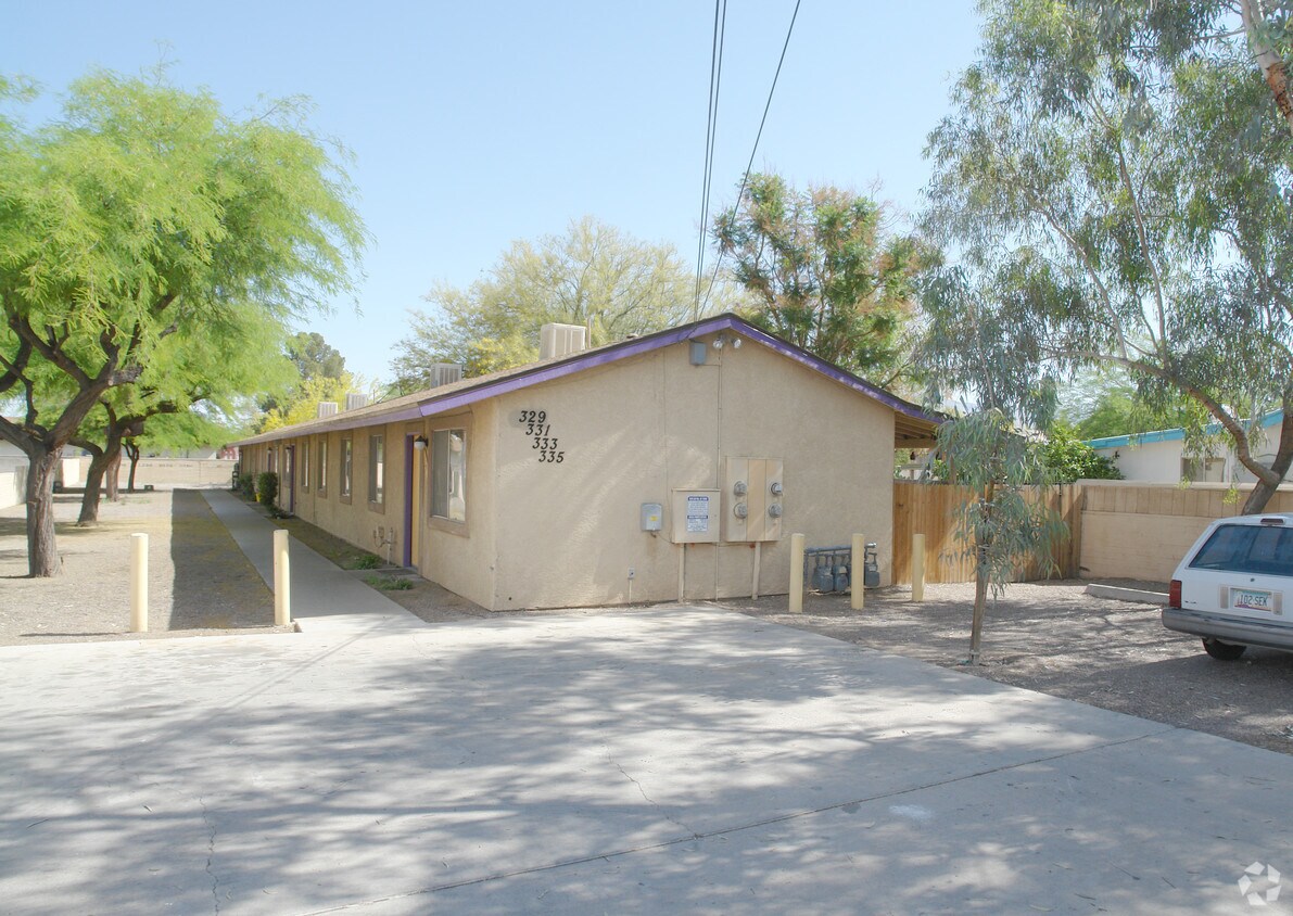 Building Photo - 329-335 E Alturas St