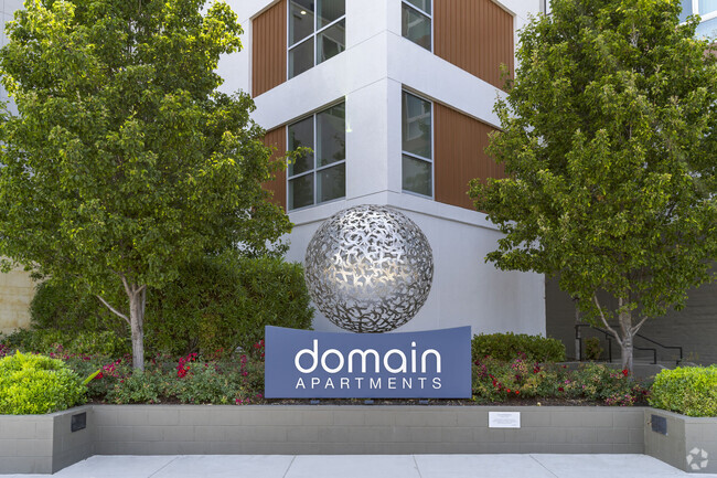 Domain Apartments