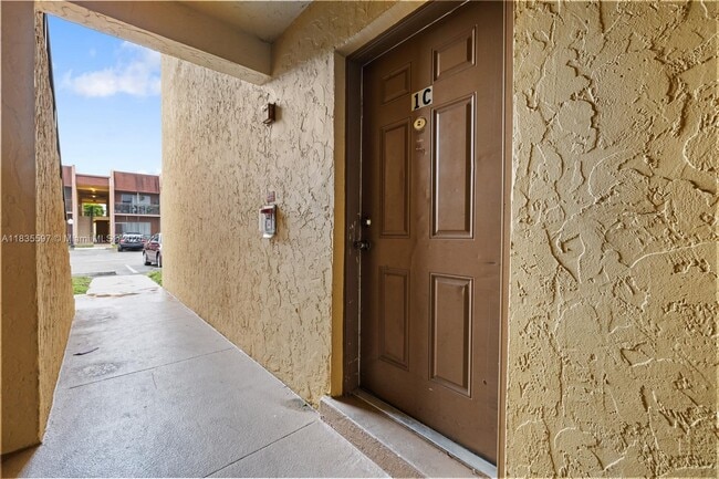 Building Photo - 2912 NW 55th Ave