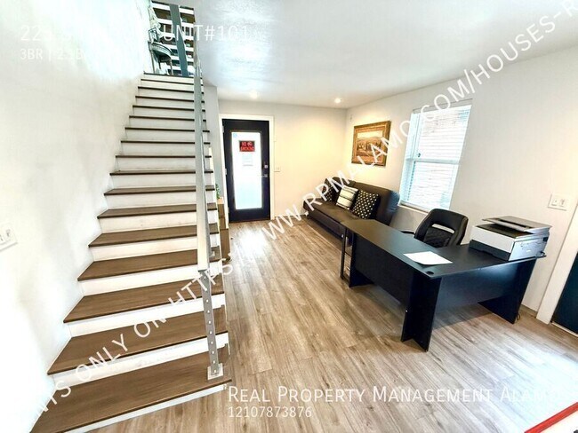 Foto del edificio - 225 S Pine St