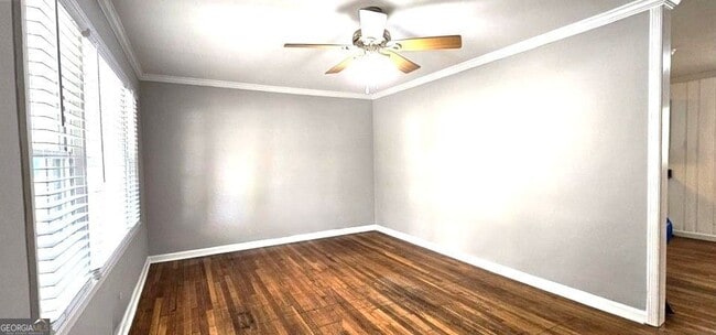 Foto del edificio - 2833 Rockcliff Rd SE