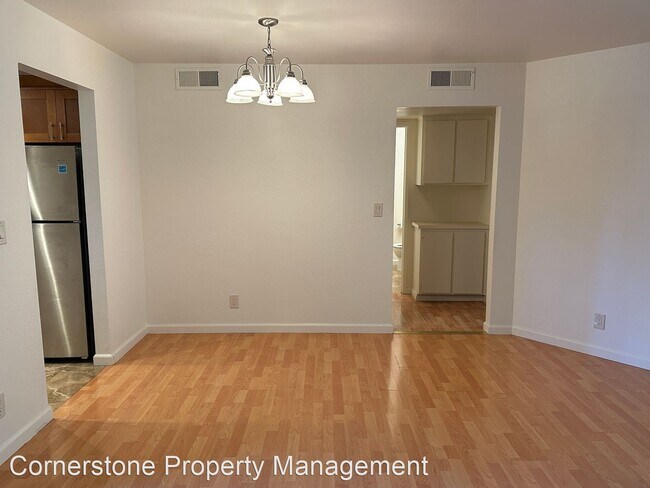 Foto del edificio - 2 br, 1 bath House - 1001 E Evelyn Ter #157