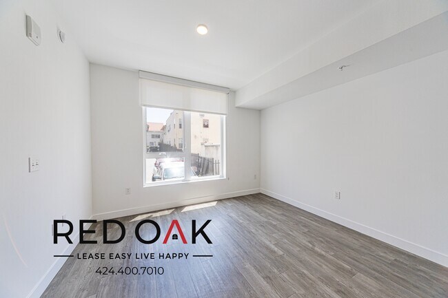 Foto del edificio - 2880 James M Wood Blvd