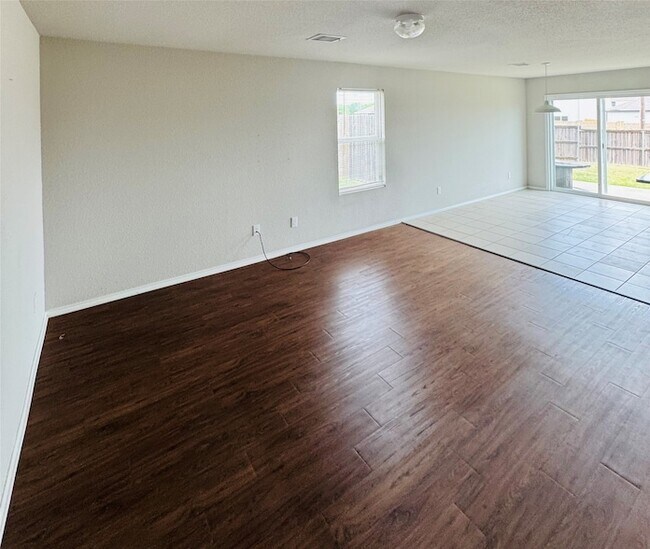 Foto del edificio - 114 Brushy Creek Ln