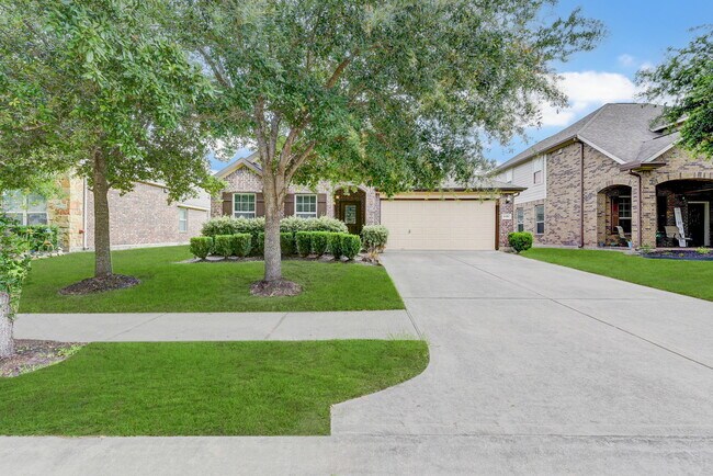 Foto del edificio - 6818 Hunters Way Ln