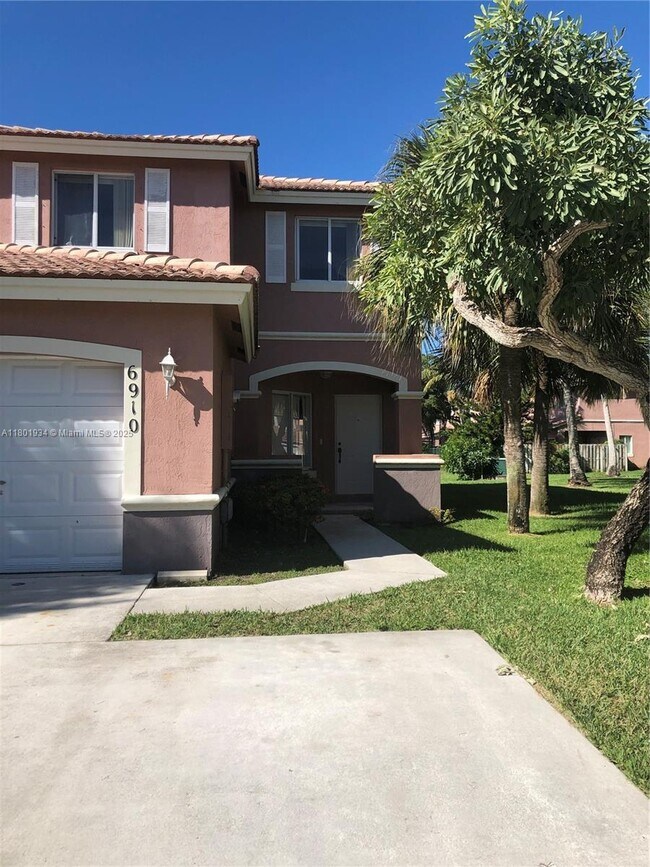 Foto del edificio - 6910 SW 164th Ct