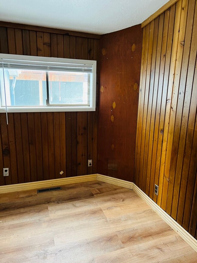 Building Photo - 468 Colorado Ave