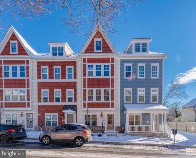 Building Photo - 220 E Pennsylvania Ave