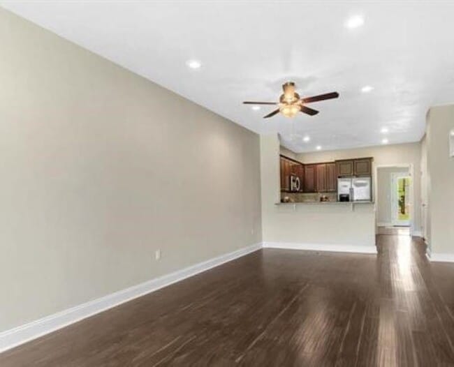 Photo - 1974 Midyette Rd Apartment