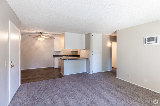 2HAB,1BA-850 ft² - Carroll Apartments