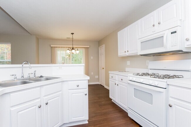 Building Photo - 3065 Trotters Field Dr SW