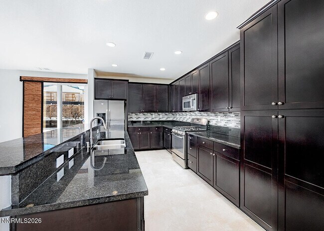 Foto del edificio - 2082 Whitecliff Dr