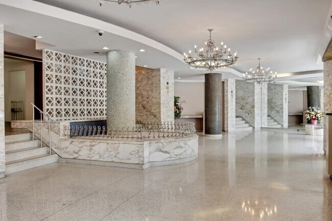 Foto del edificio - 1655 Flatbush Ave