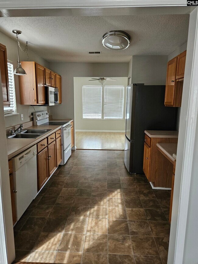 Building Photo - 408 Dahoon Dr