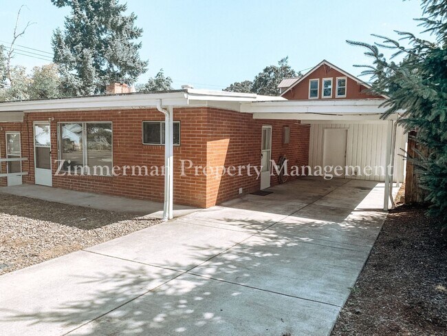 Building Photo - 20-20 W 38th Ave