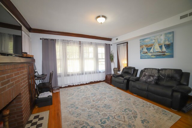 Foto del edificio - 5634 N Mason Ave