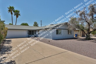 Building Photo - 3614 S Newberry Rd