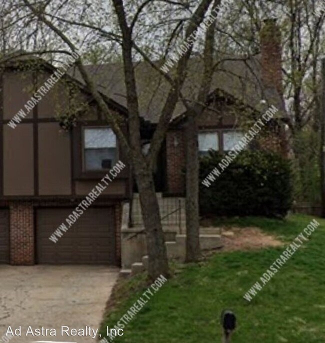 Building Photo - 3 br, 2 bath House - 8821 W 77th St