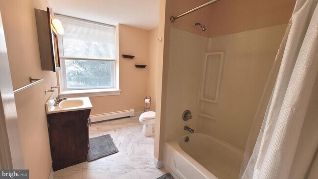 Foto del edificio - 546 Walnut Ln