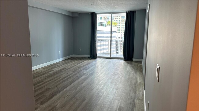 Foto del edificio - 1250 S Miami Ave