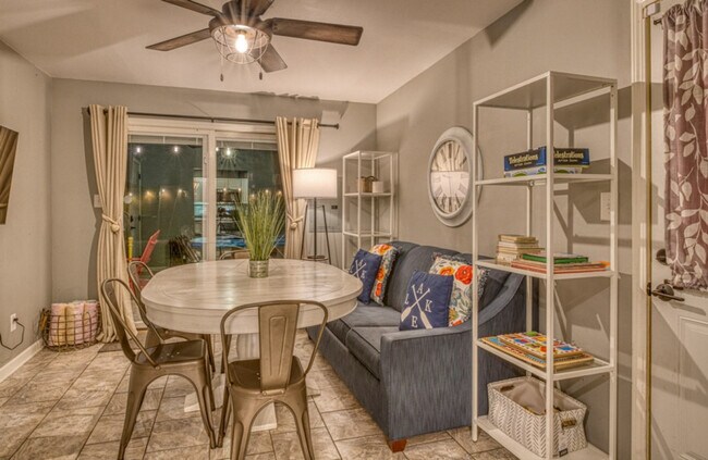 Foto del edificio - 6150 Juniper Ave